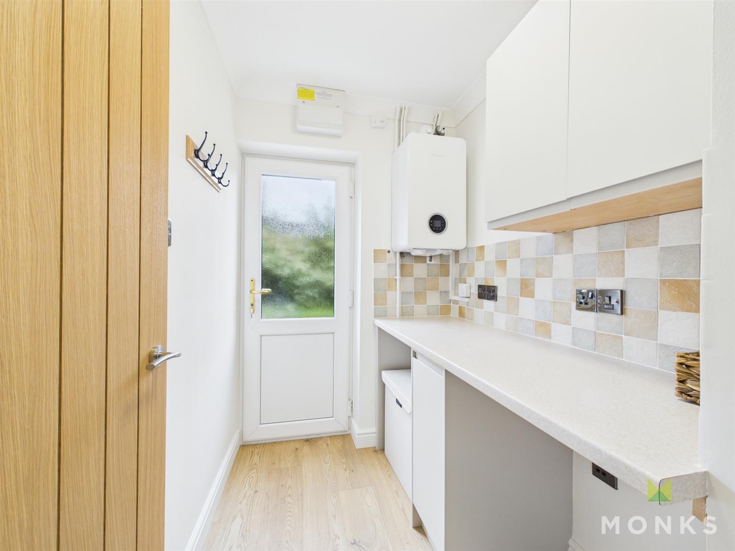 37 Llanforda Mead, Oswestry, SY11 1TS For Sale